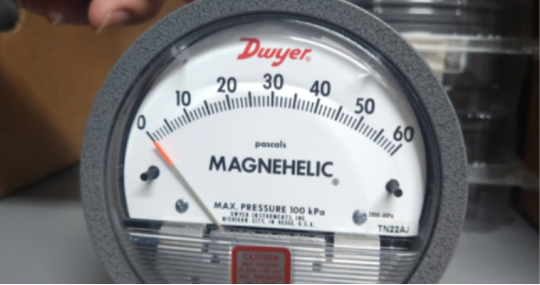 Dwyer 2000-60PA Differential Pressure Gauge – Applications and Installation Guide