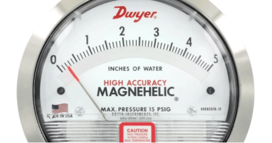 What is Parallax Error in Differential Pressure Gauges and How to Avoid It?